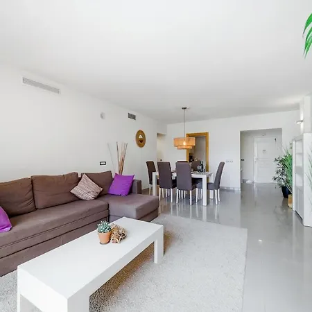 Comfortable With A Large Terrace And A Pool * Estepona